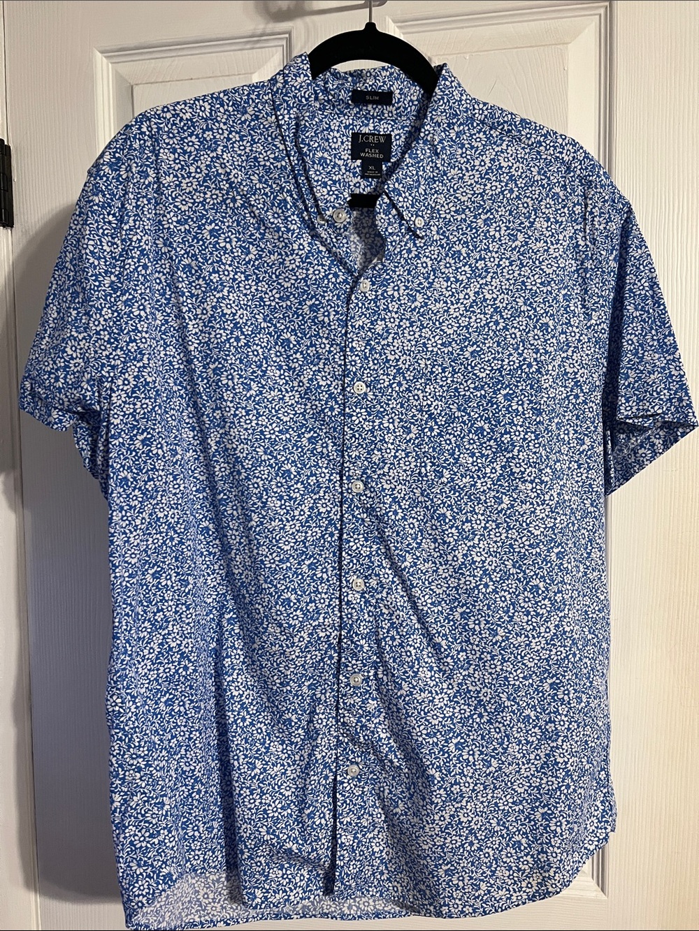 J. Crew Men's Blue Floral Short-Sleeve Button-Down Shirt
